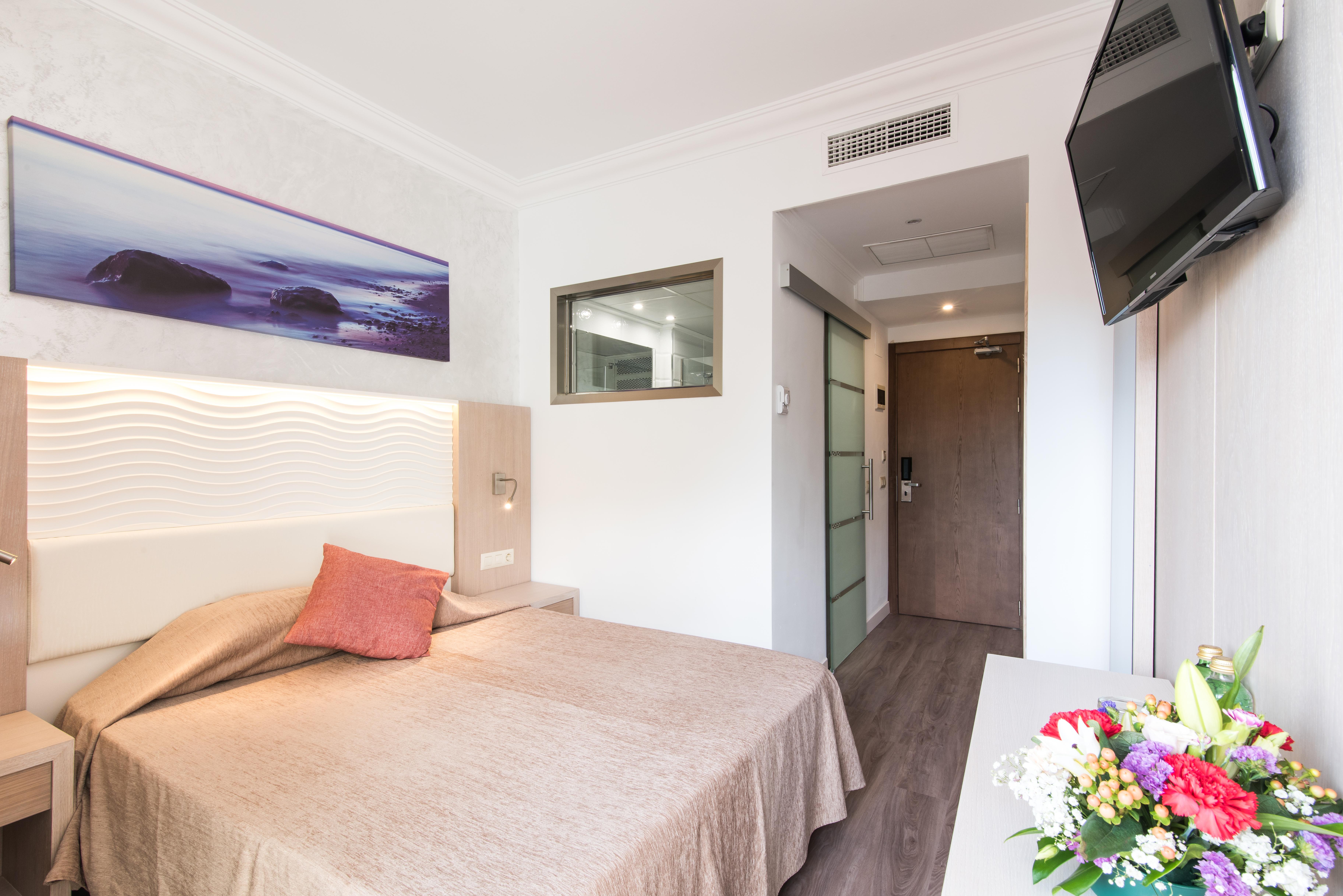 Hotel Baviera Кала Ратьяда Экстерьер фото