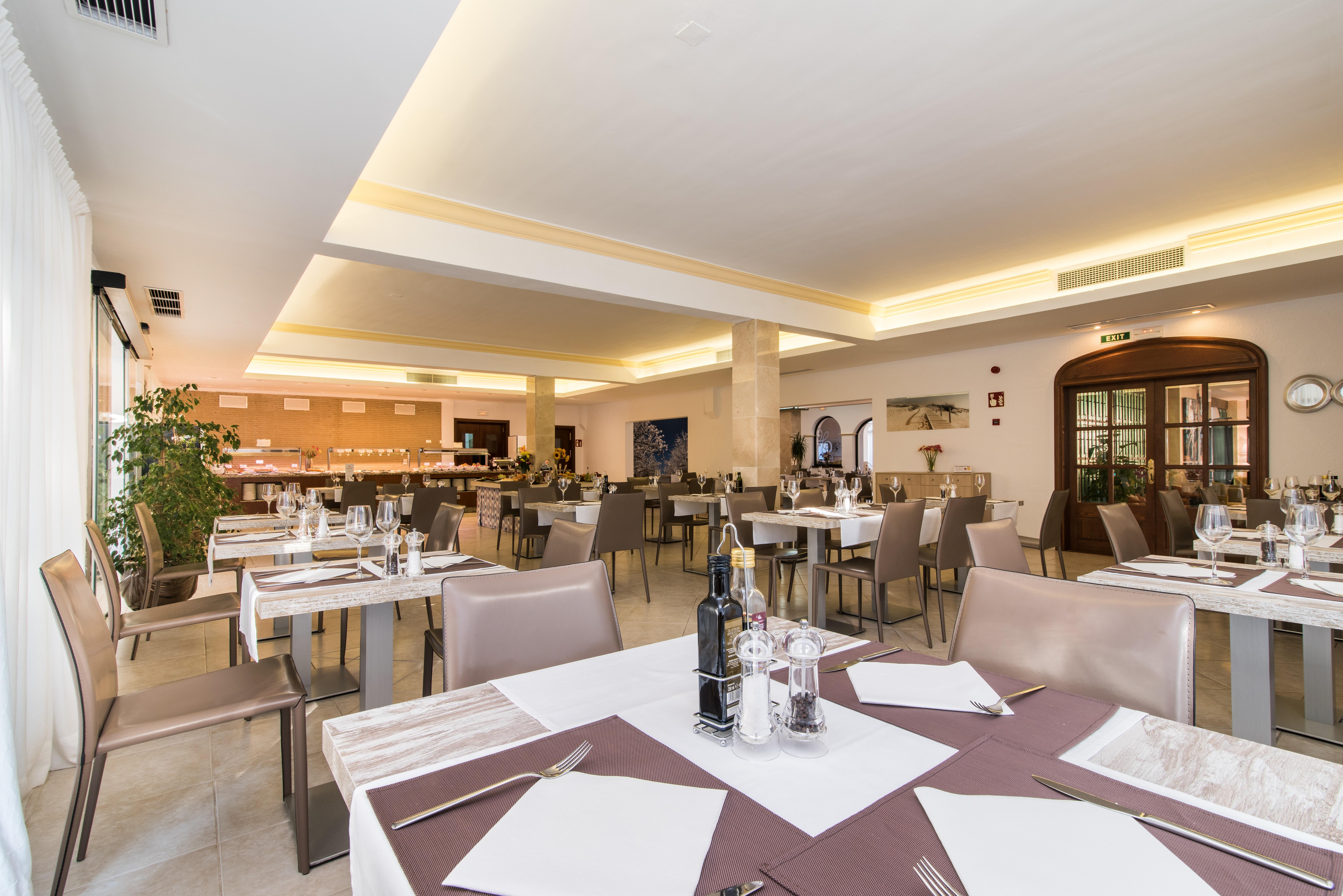 Hotel Baviera Кала Ратьяда Экстерьер фото