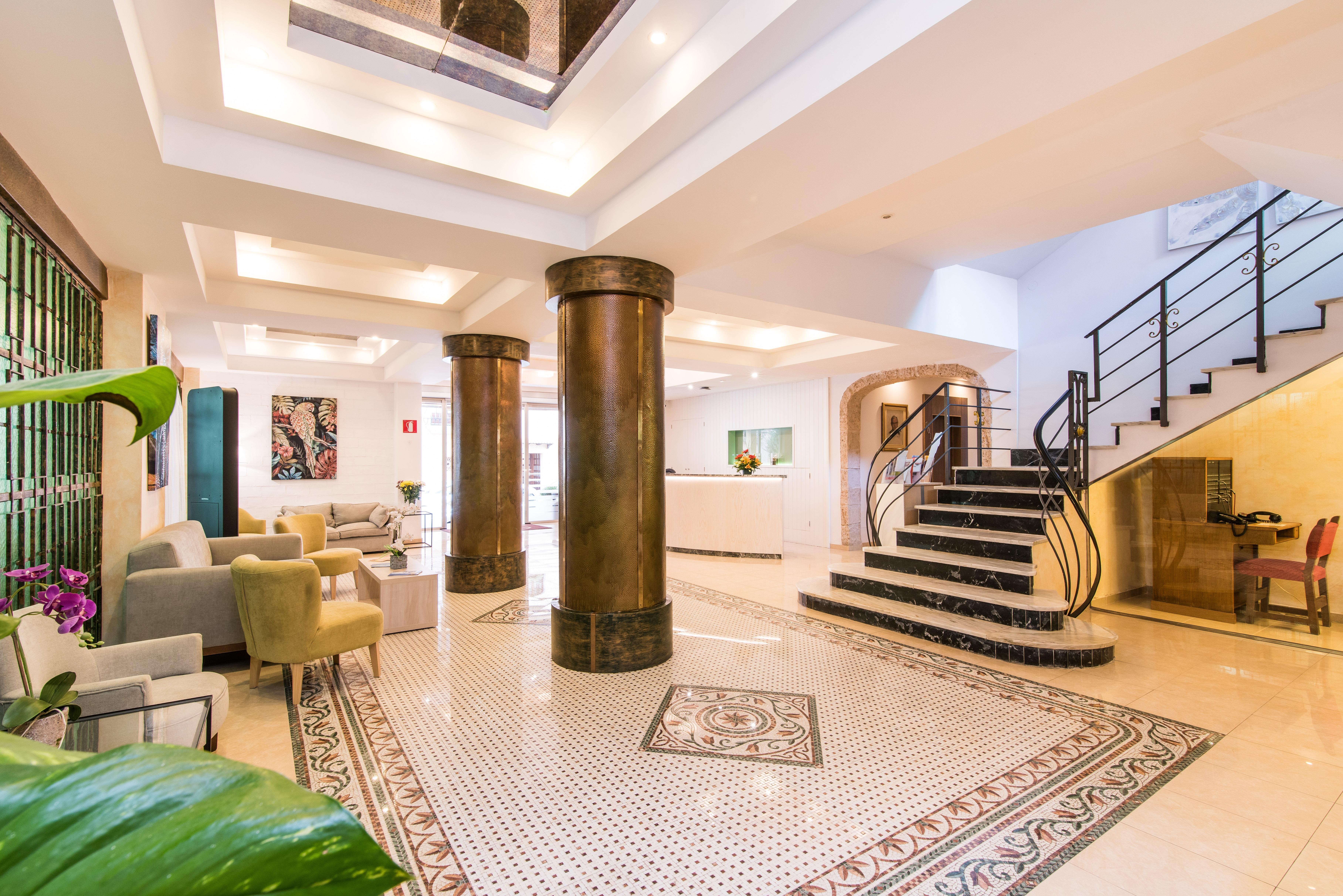 Hotel Baviera Кала Ратьяда Экстерьер фото