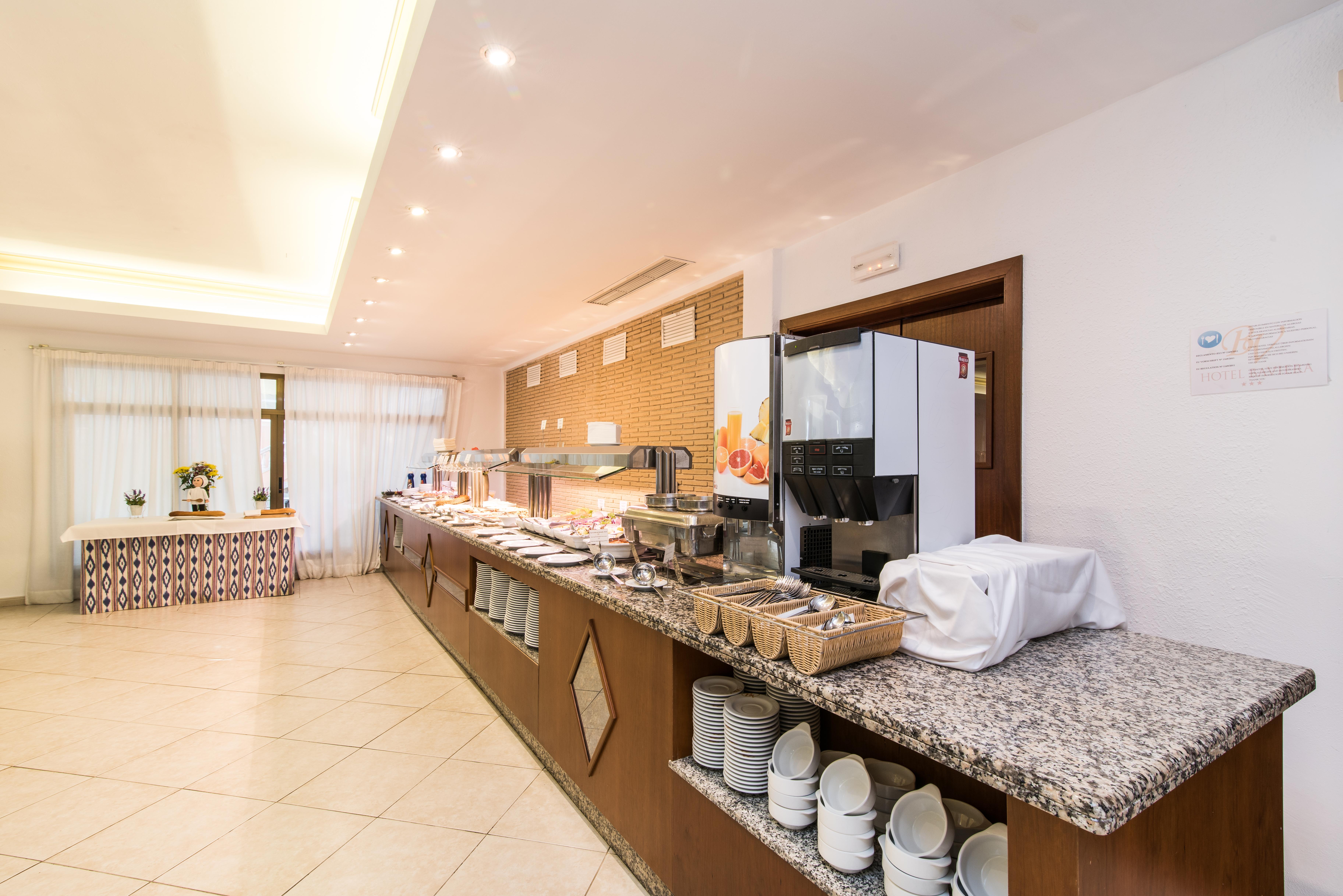 Hotel Baviera Кала Ратьяда Экстерьер фото