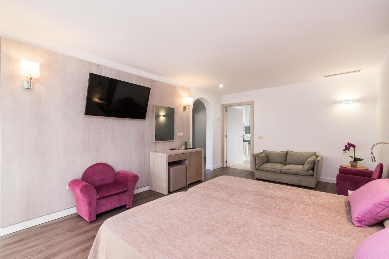 Hotel Baviera Кала Ратьяда Экстерьер фото